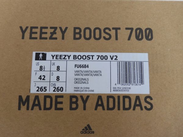 adidas Yeezy Boost 700 V2, Size 8. - Image 9