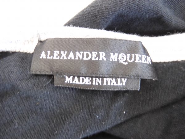 Alexander McQueen Skull T-Shirt, Size S. - Image 5