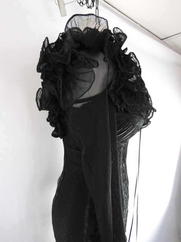 Catwalk Collection Gown, Size 6-10 (one size) - Image 7