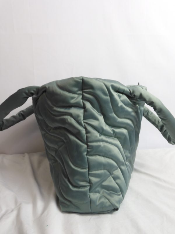 Vanity Nap Wavy Puffer Bag. - Image 7