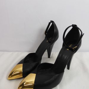 Celine Gold Triangle Courts, Size 37.5 / 4.5
