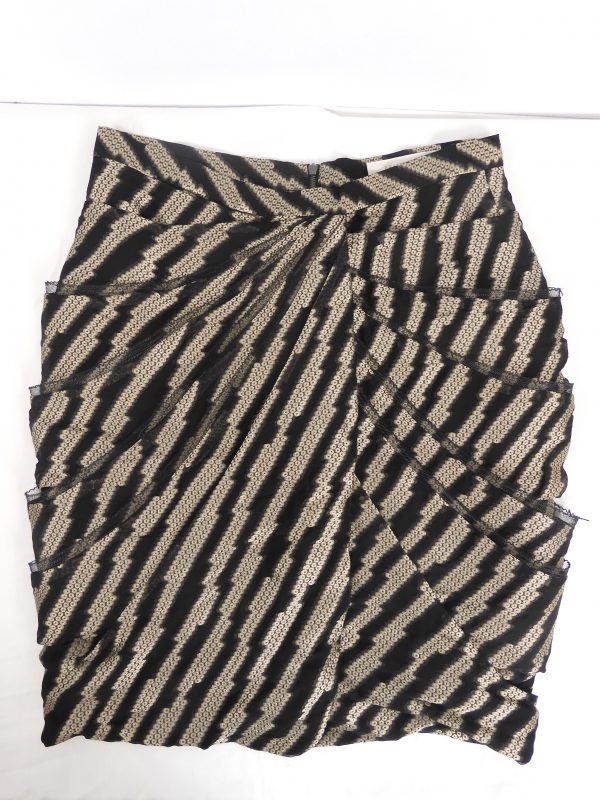Brian Reyes Silk Pleated Skirt, Size 6.