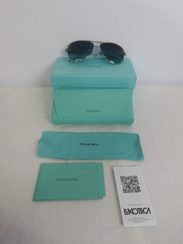 Tiffany & Co TF 3049-B 6001/9S Sunglasses.