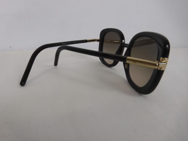 Prada SPR04W Sunglasses - Image 5