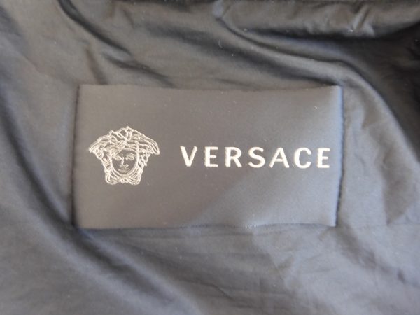 Versace Puffer Jacket, Size 48 (M). - Image 4