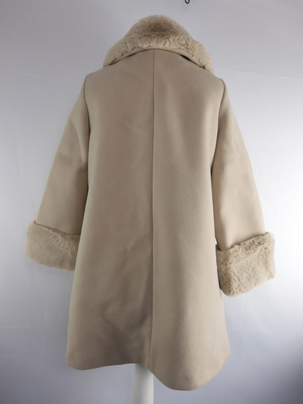 River Island Women's Coat, Faux Fur, Size 6. Film Worn. - Image 4