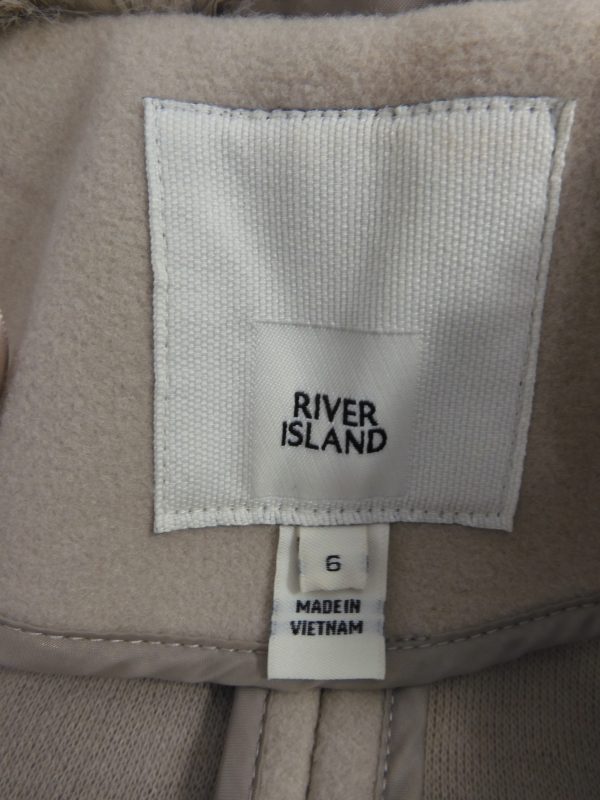 River Island Women's Coat, Faux Fur, Size 6. Film Worn. - Image 5