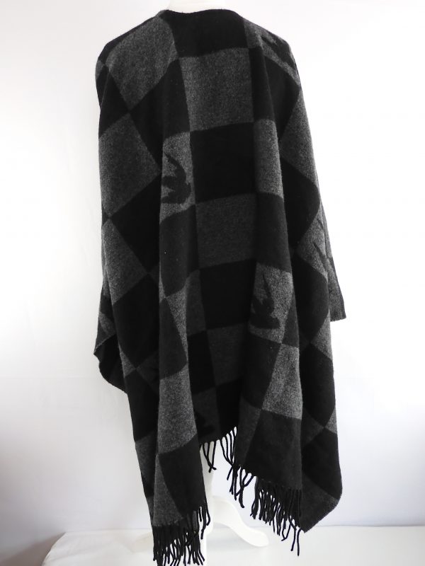 Alexander McQueen Poncho, One Size. - Image 3