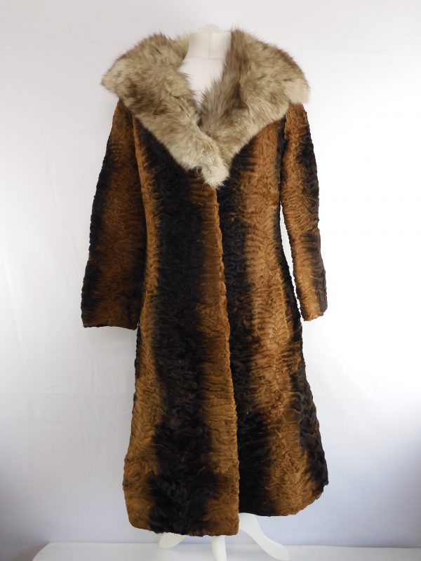 Pelz Baumann Fur Coat, Size 8-S