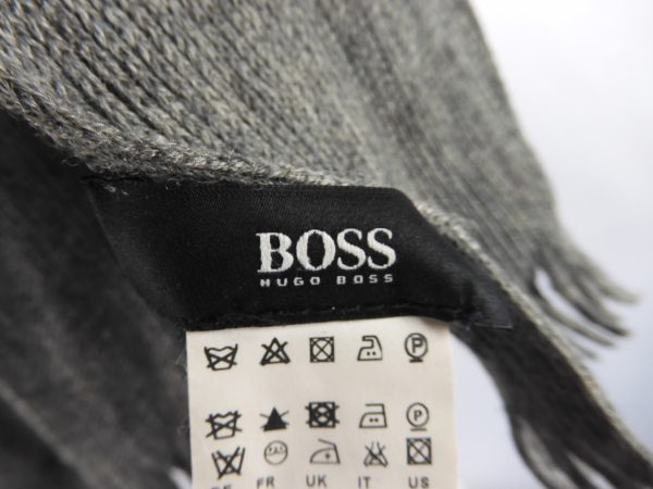 Hugo Boss Grey Mens Scarf. - Image 4