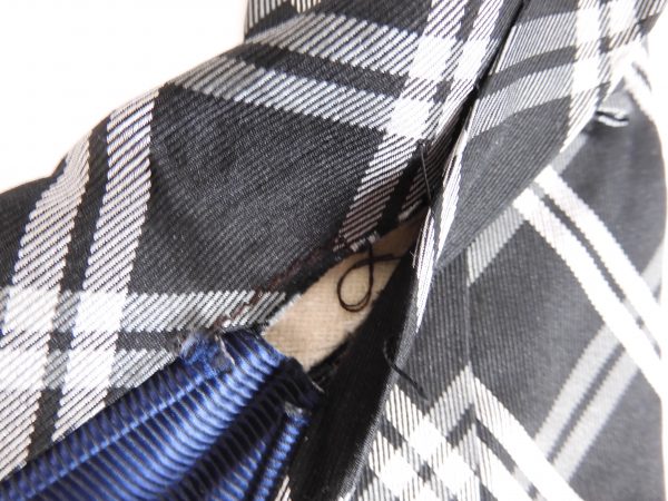 Charles Tyrwhitt Silk Tie. - Image 6