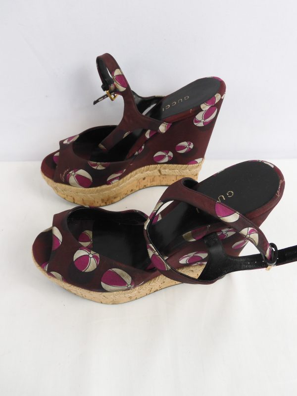 Gucci Beachball Sandal wedges, Size 36 / 3 - Image 5