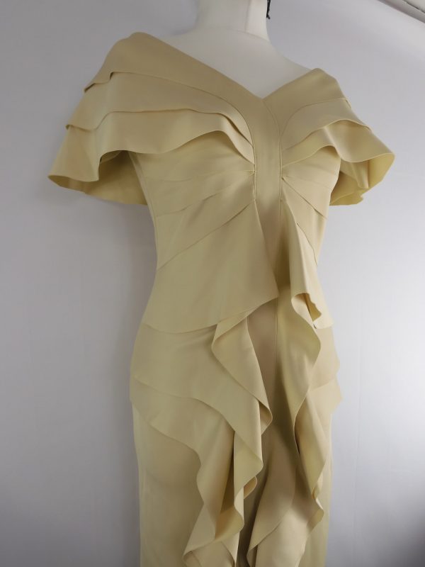 Lungta de Fancy Long Dress, Size 6 - Image 3