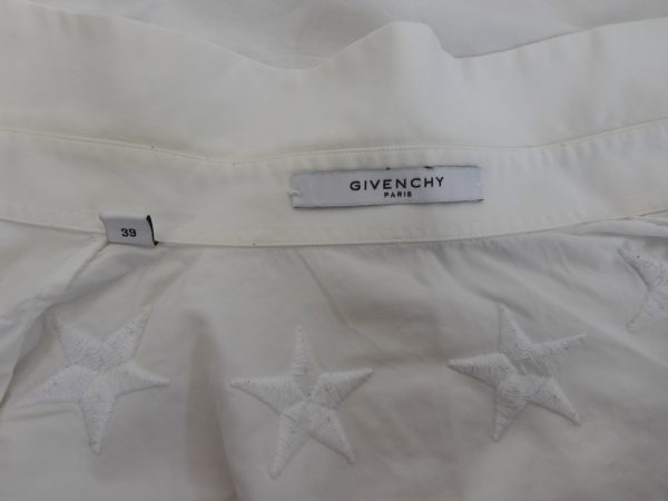 Givenchy white star embroidered shirt, size 39 (M). - Image 7