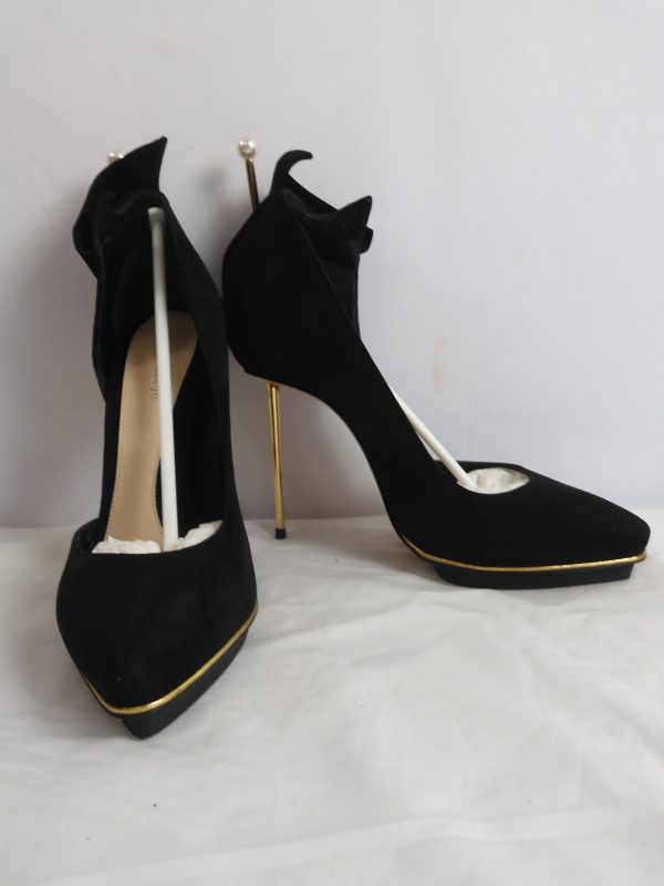 RARE Richard Braqo Benedetta Camoscio Nero, Size 39 (6) RRP