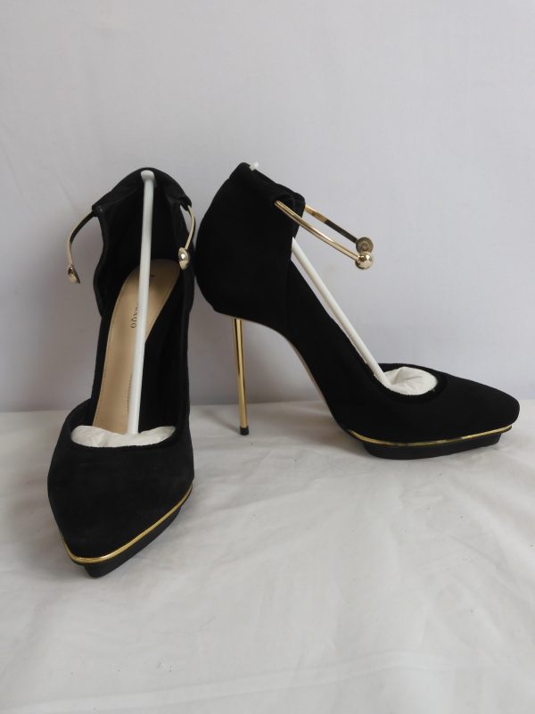RARE Richard Braqo Coralle Camoscio Nero, Size 37.5 (4.5). RRP 490€