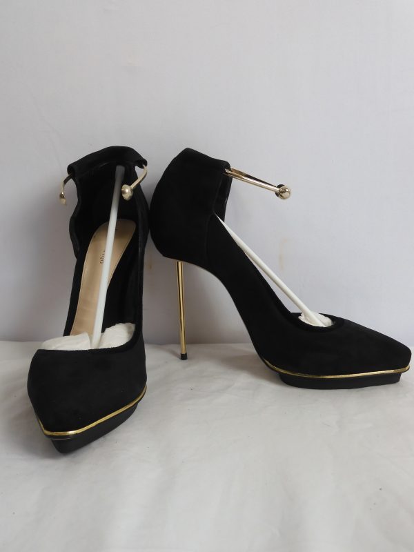 RARE Richard Braqo Coralle Nero, Size 40 (7) RRP 490€