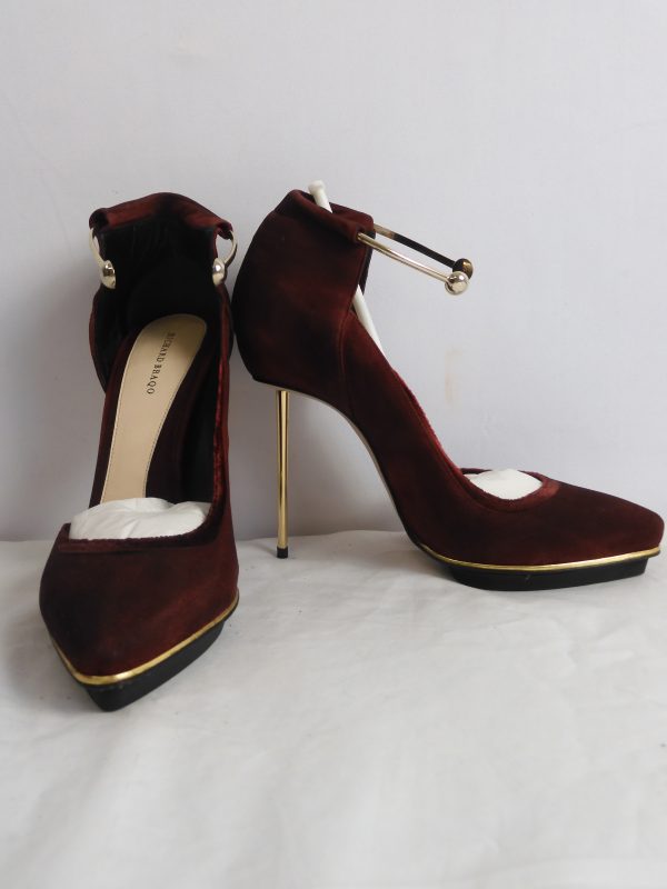 RARE Richard Braqo Coralle Rosso, Size 39.5 (6.5)