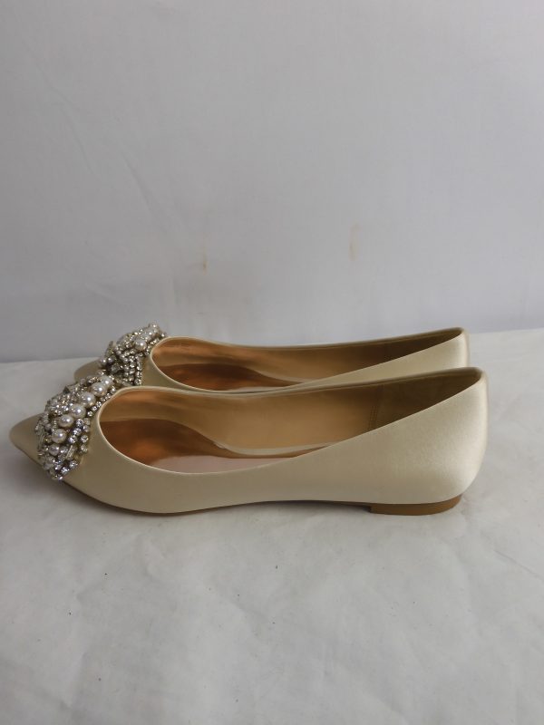 Badgley Mischka Octavia Ivory Satin Flats, Size 9.5 (7.5). - Image 4