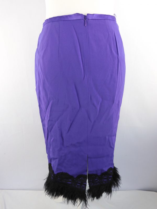 Feraud Skirt, Size 8. - Image 4