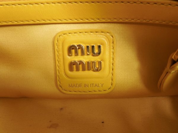 Miu Miu Arcadie Matelassé leather bag - Image 11