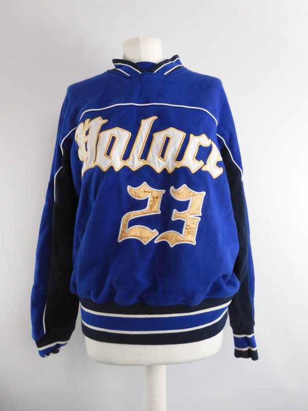 Palace Believe Crew 23, Size S.